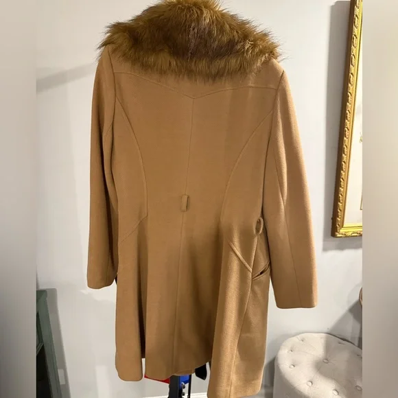 Faux fur pea coat - Picture 7 of 8